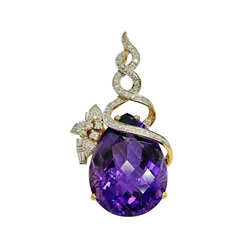 Yellow gold pendant with Amethyst and diamonds