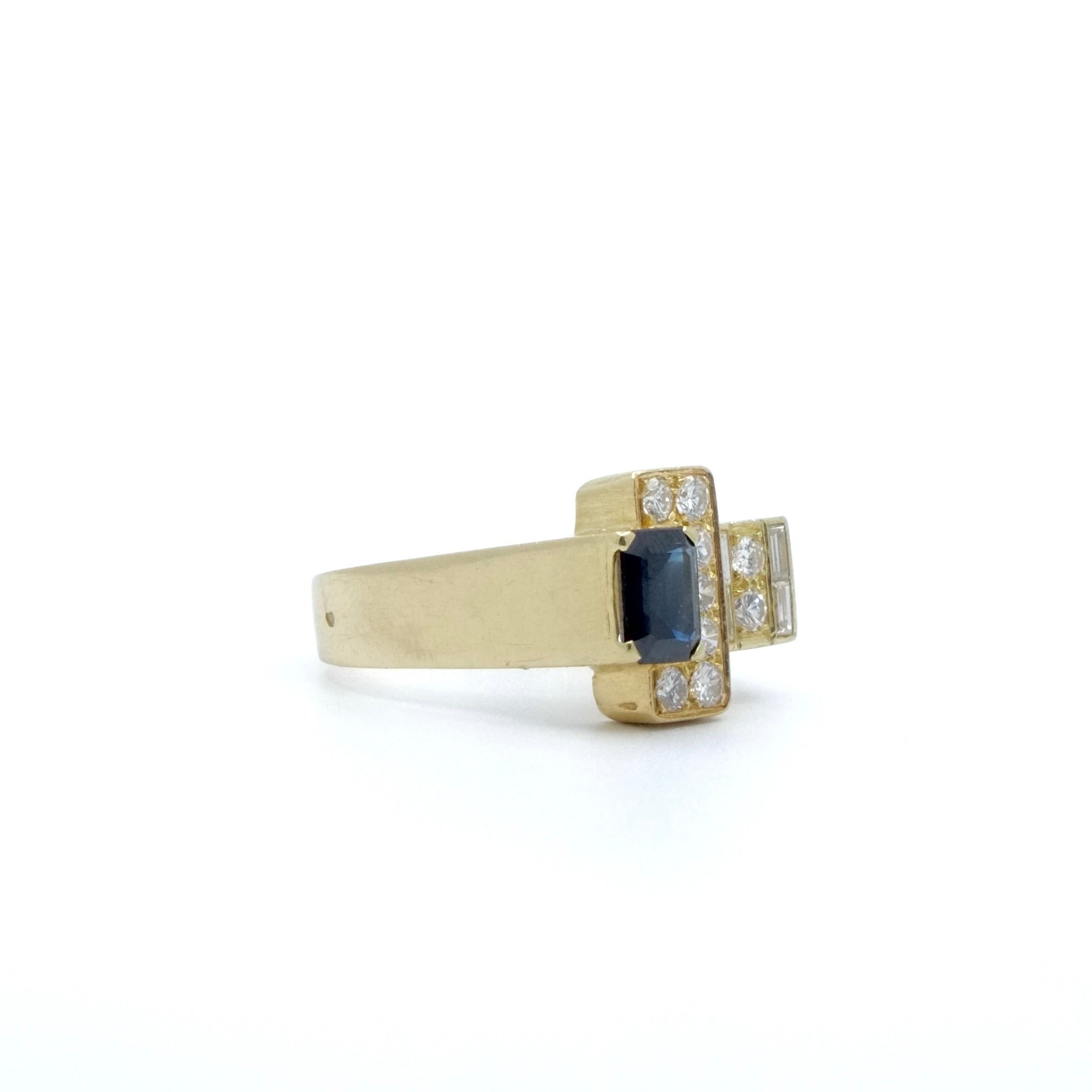 Ring asymmetrical tank