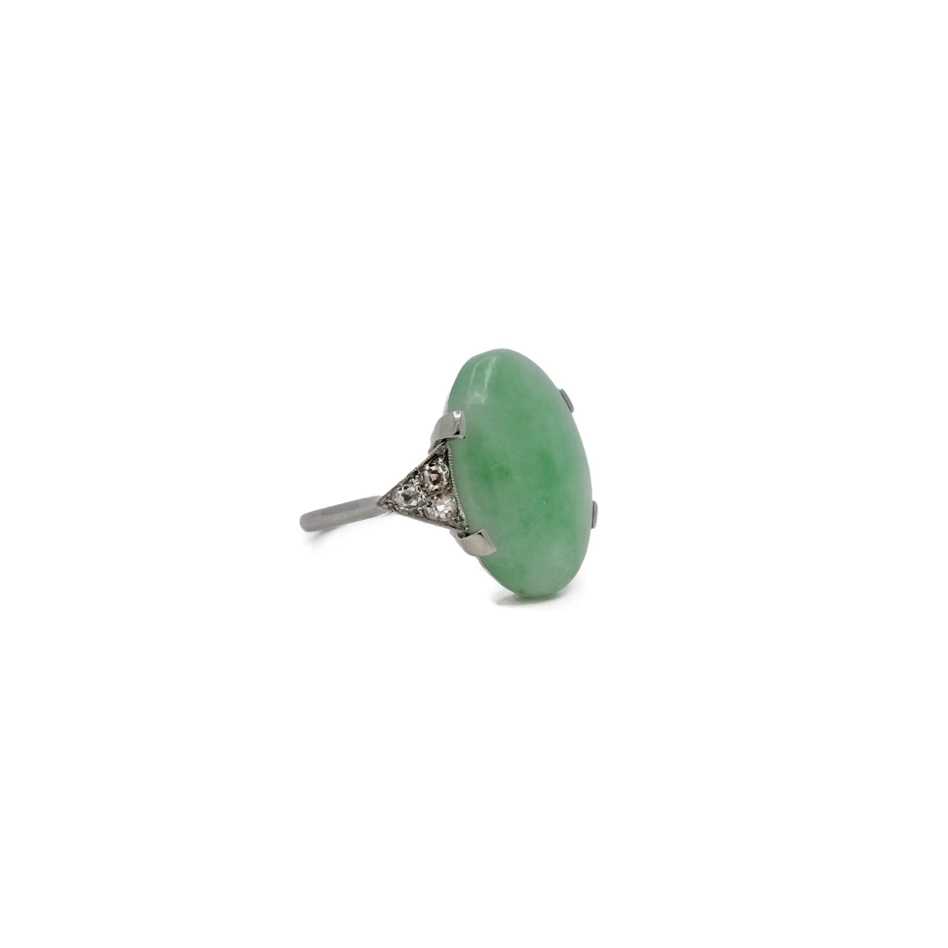 Ring oval jade