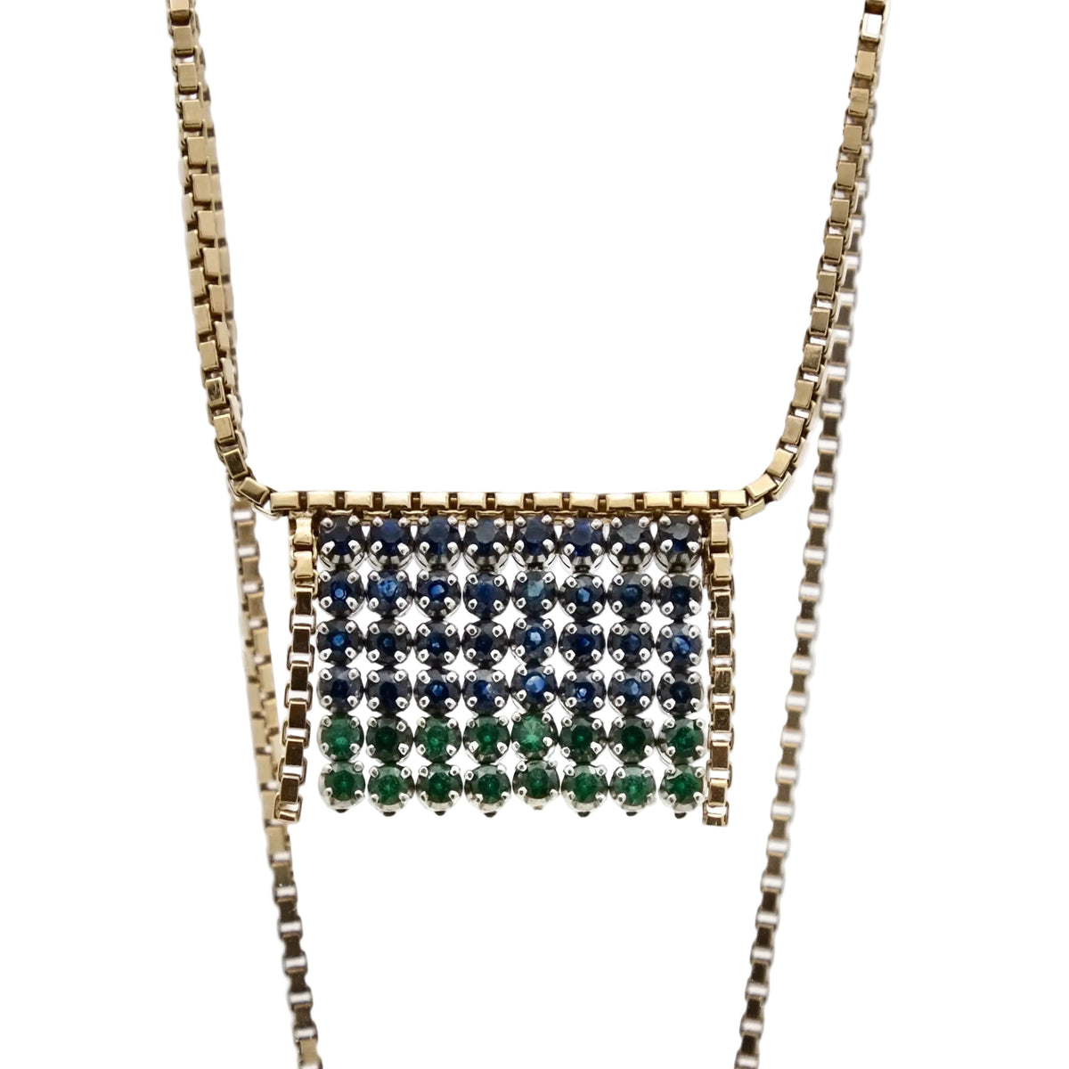 Necklace with emerald and sapphire bangs