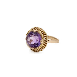 Ring round amethyst