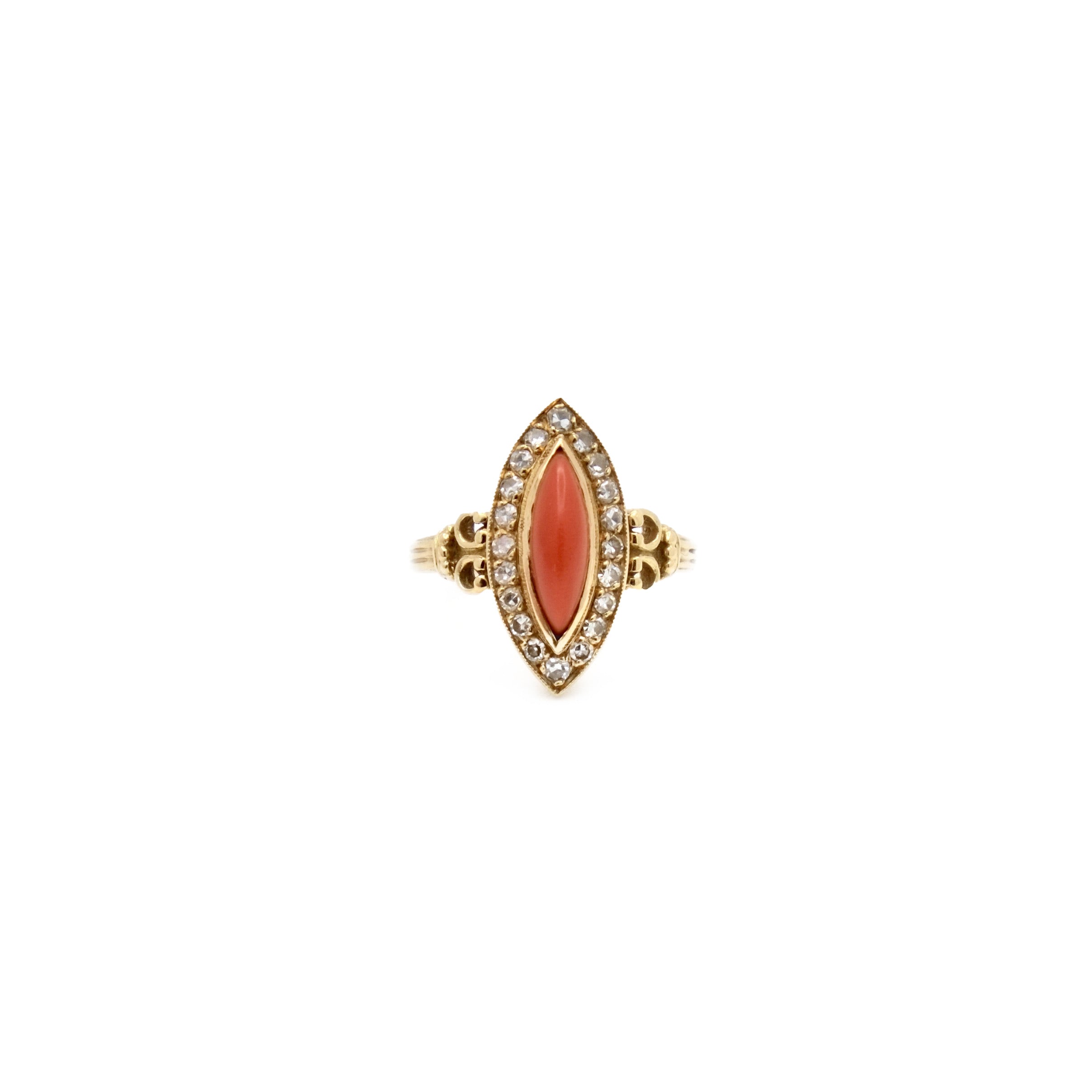 Ring coral marquise