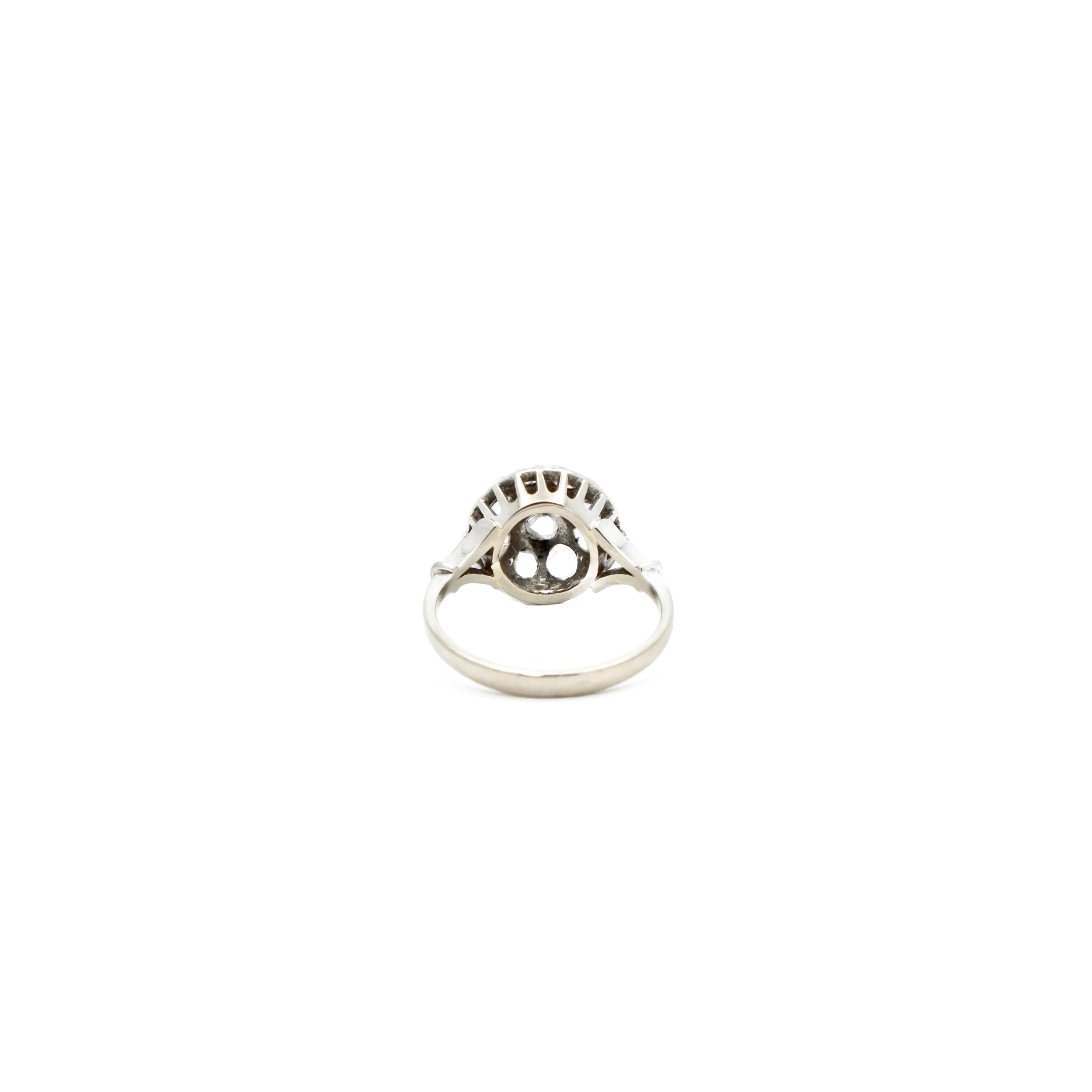 Ring dome diamonds