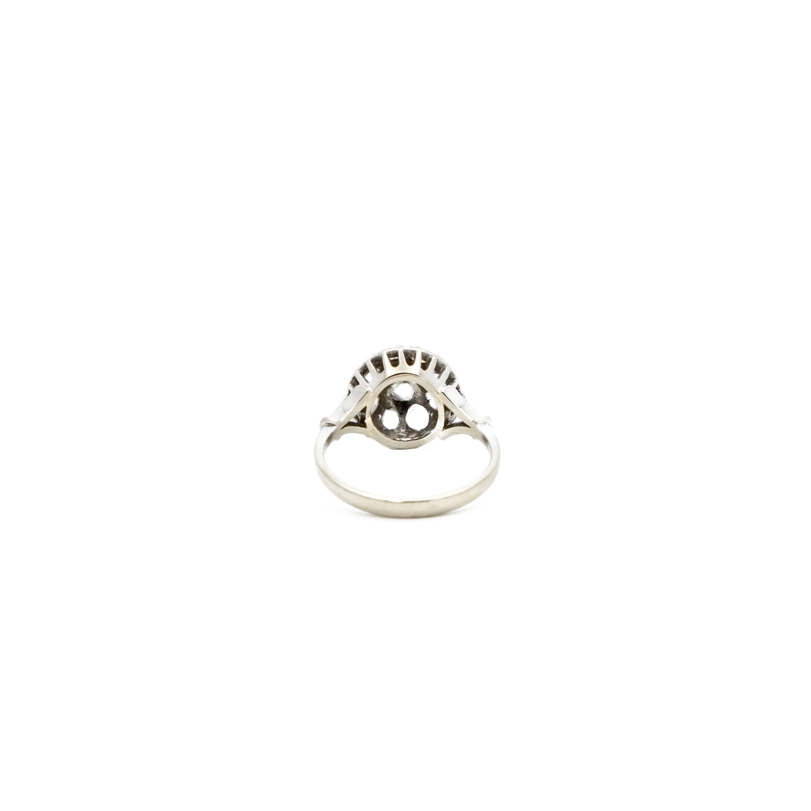 Ring dome diamonds