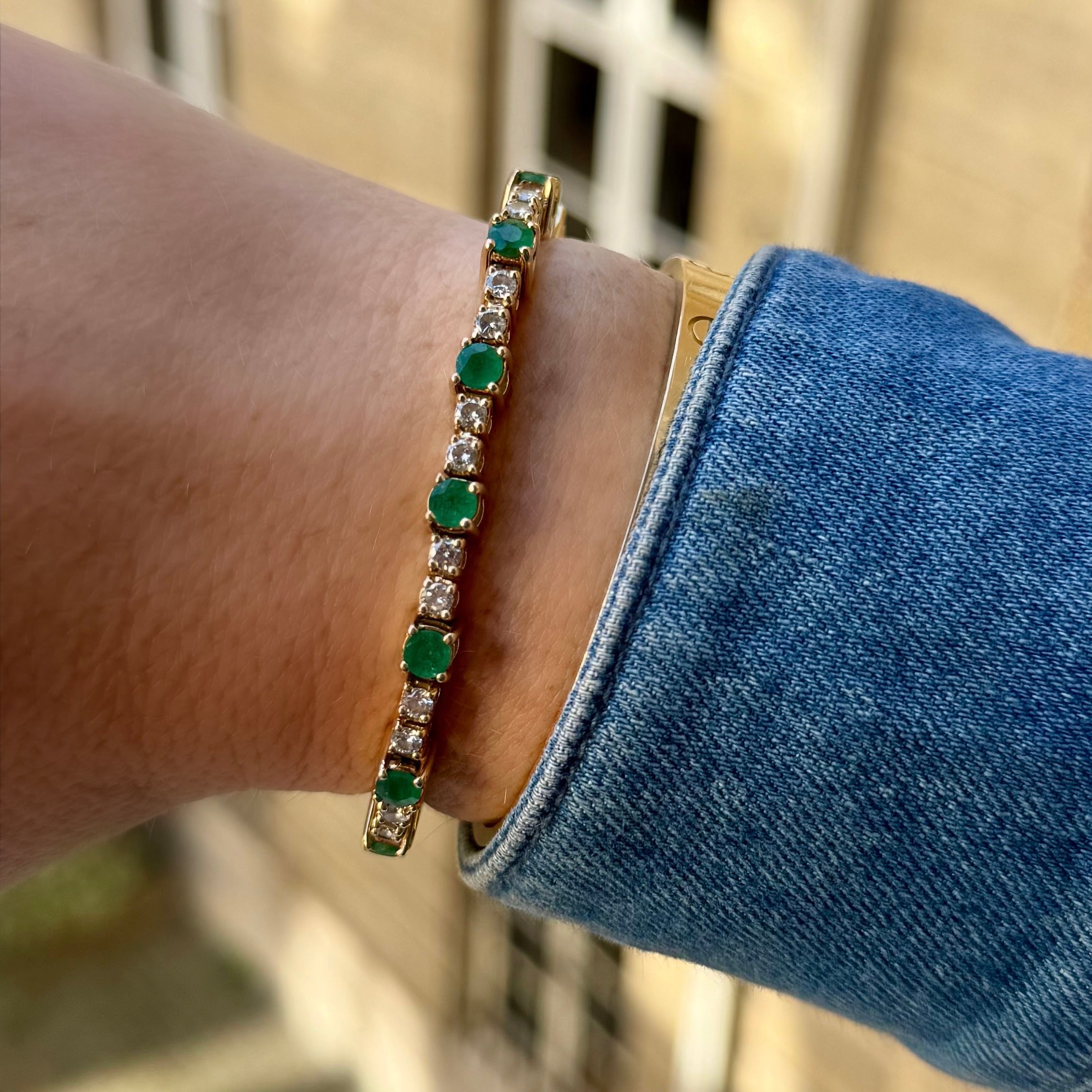 Bracelet émeraudes et ligne de diamants