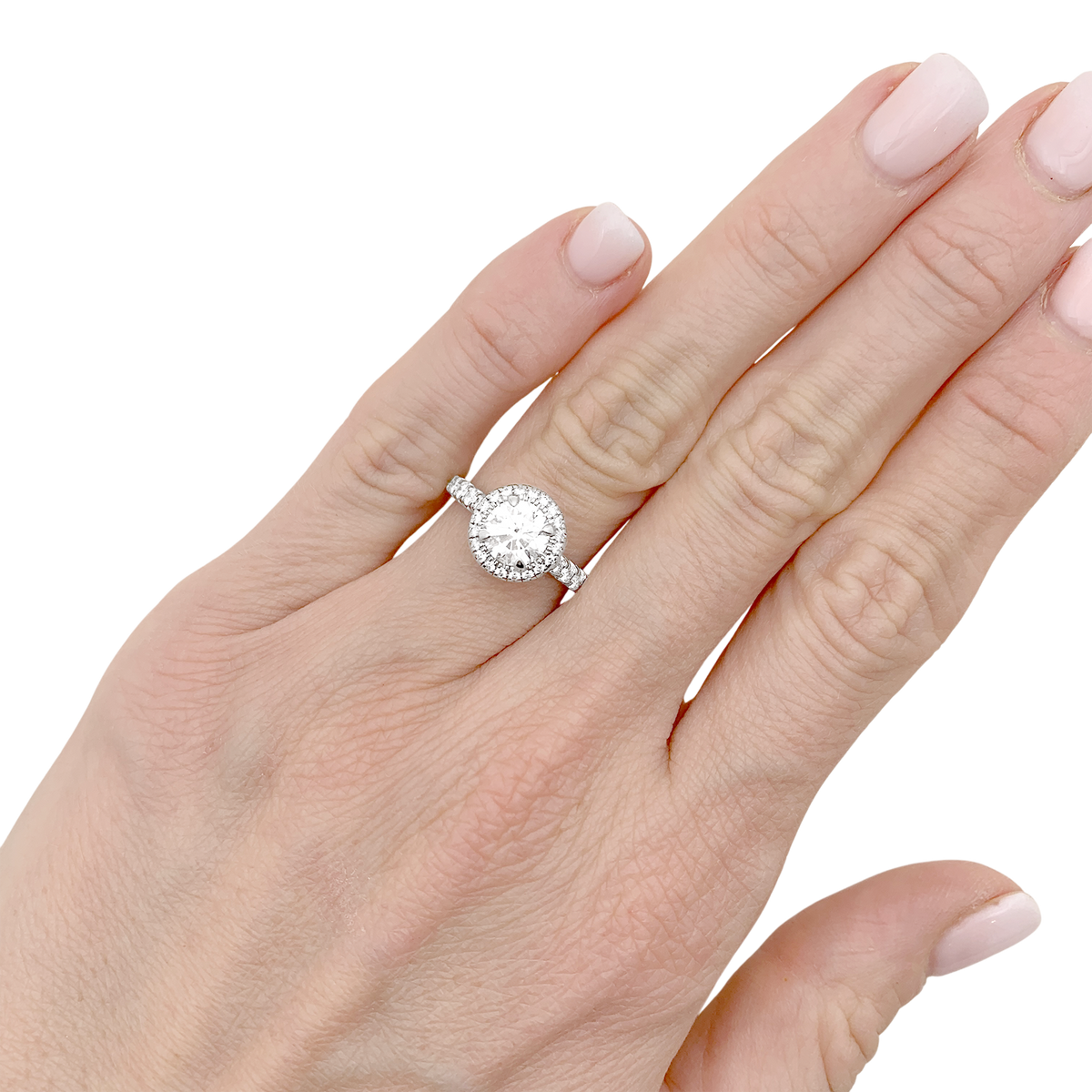 Bague Cartier "Destinée" en  platine, diamant 1.06 carat.