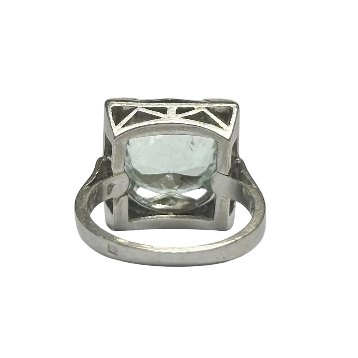 Bague en platine et aigue-marine