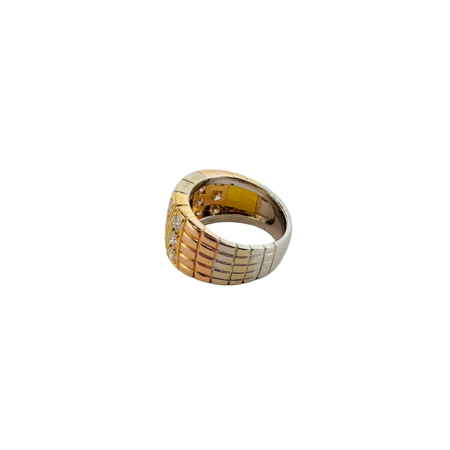 VAN CLEEF & ARPELS signet ring in yellow gold, white gold, rose gold and diamonds