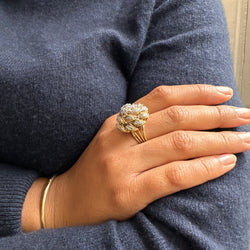 Fleur ring in yellow gold and diamonds