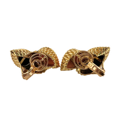 Boucle d'oreilles BOUCHERON Serpent Bohème en or jaune, onyx et corail