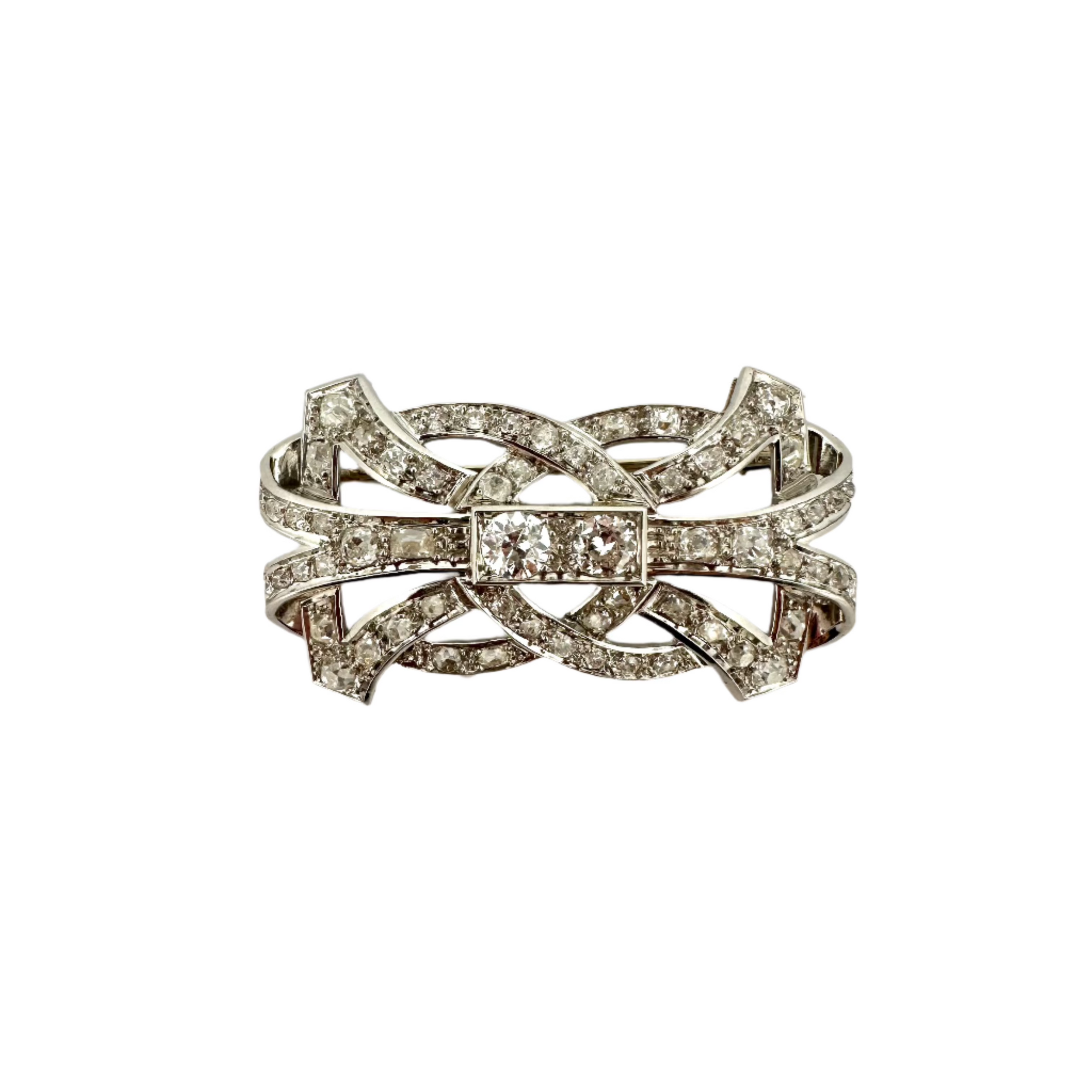 Broche plaque en platine, or blanc et diamants