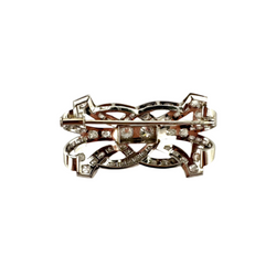 Broche plaque en platine, or blanc et diamants