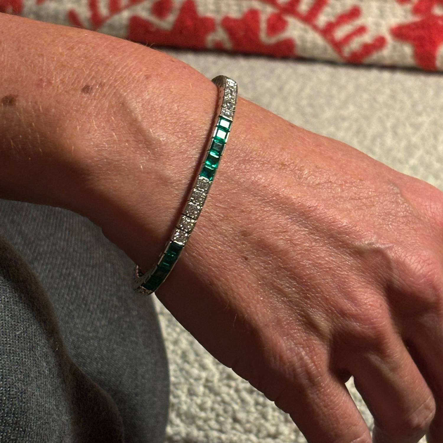 Bracelet Ligne TIFFANY & CO. en platine, émeraudes et diamants