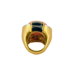 Bague Cocktail DAVID WEBB en or jaune, corail, onyx et diamants