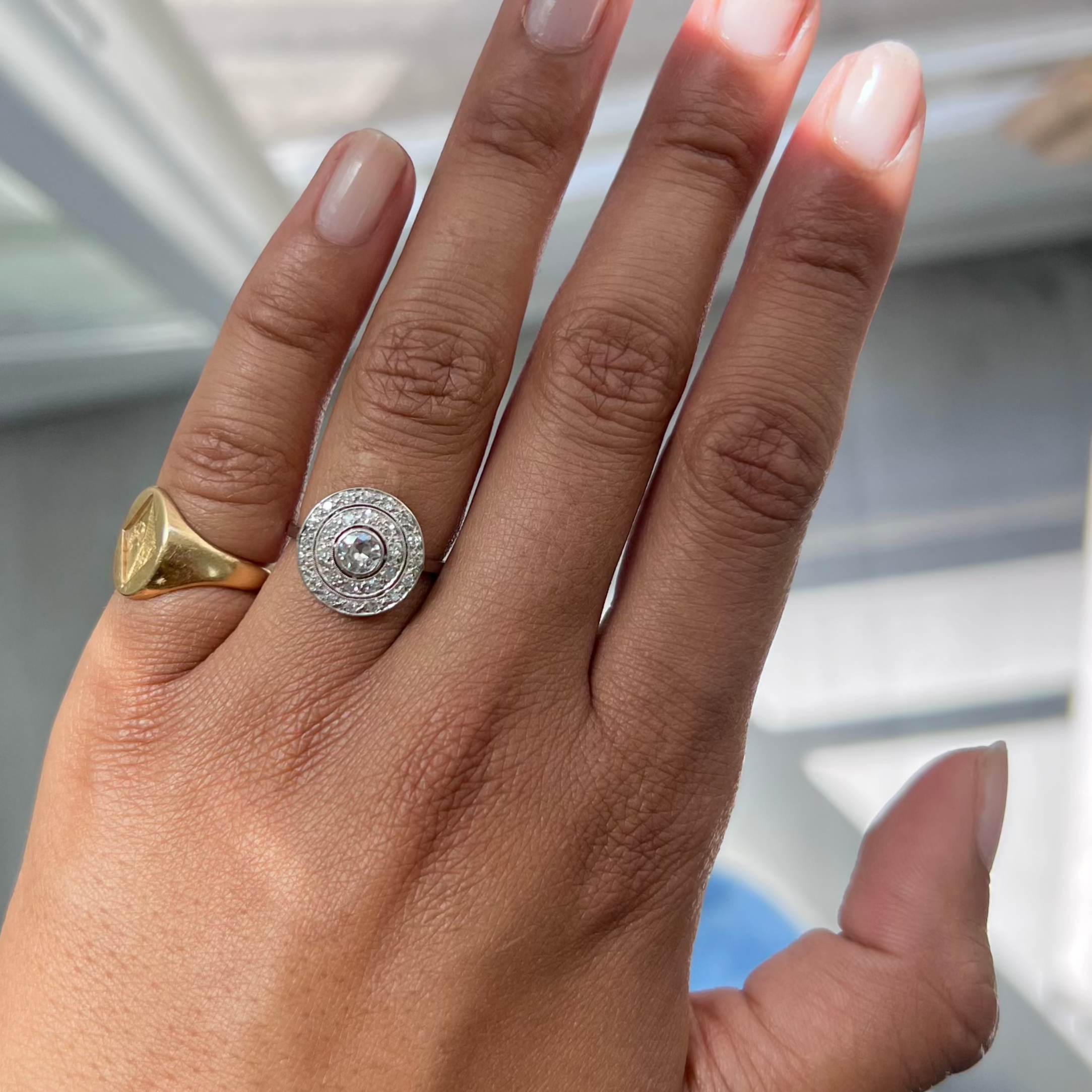 Bague Cible Art déco en platine et diamants