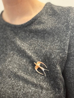 Broche hirondelle