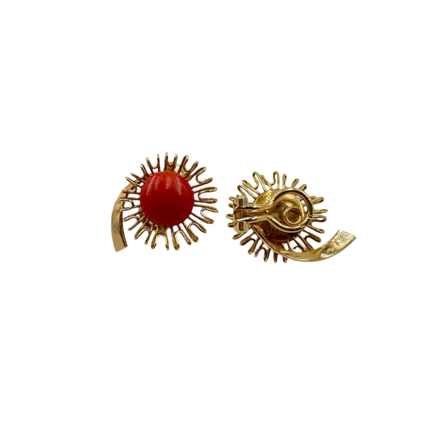 Boucles d'oreilles Clip en or jaune et corail
