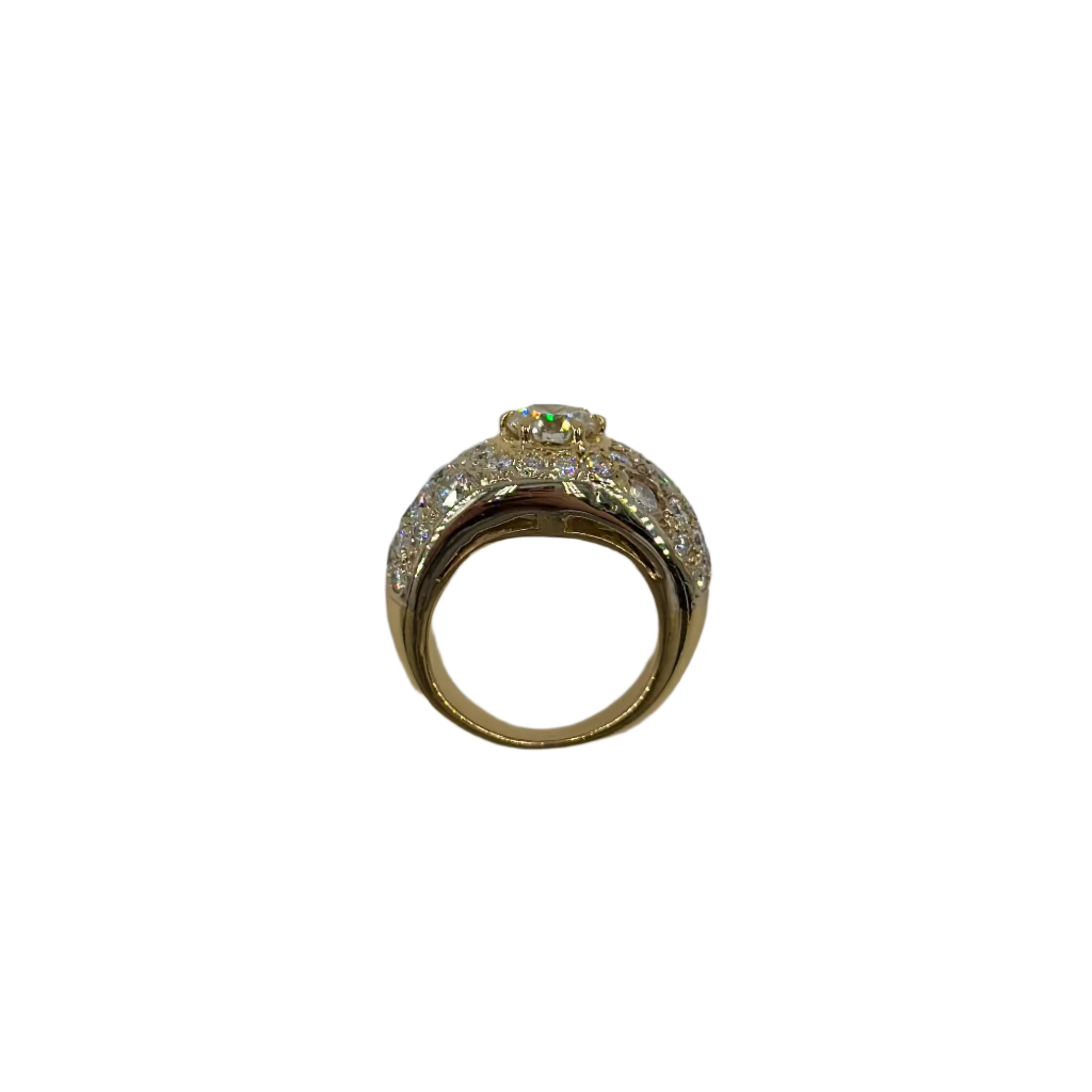 Ring at yellow gold and diamonds