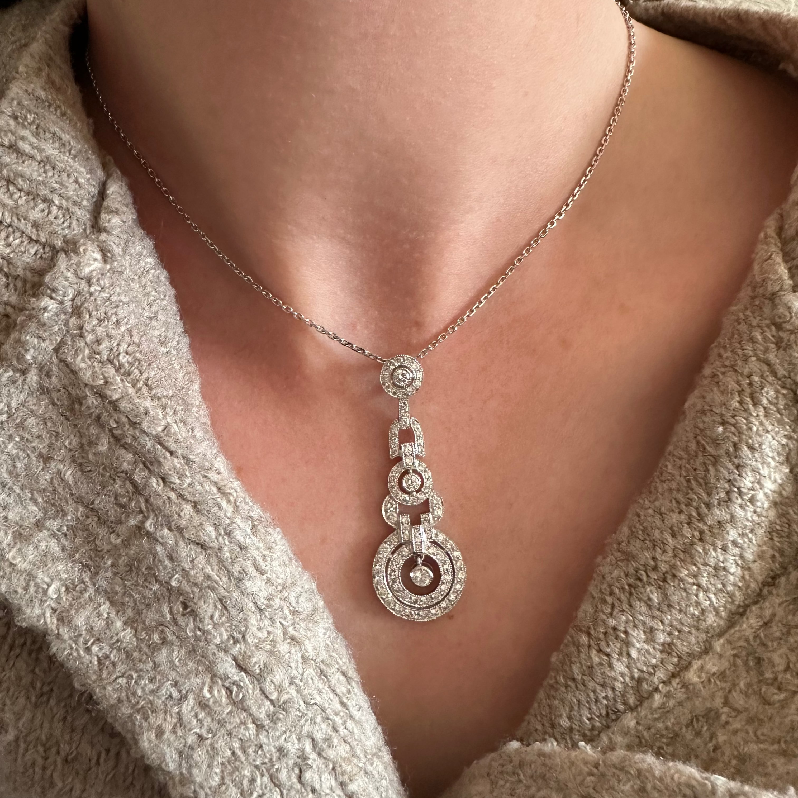 Collier Pendentif en or blanc et diamants