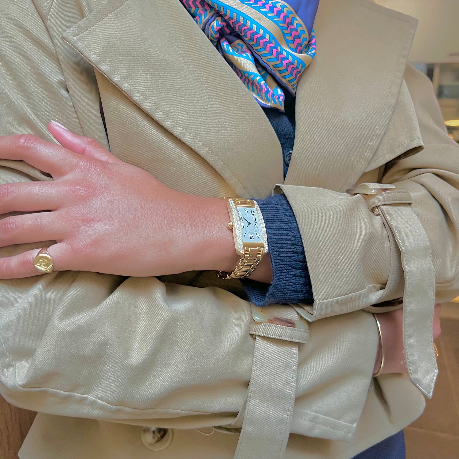 CARTIER "Tank Américaine" Watch in Yellow gold and Diamonds