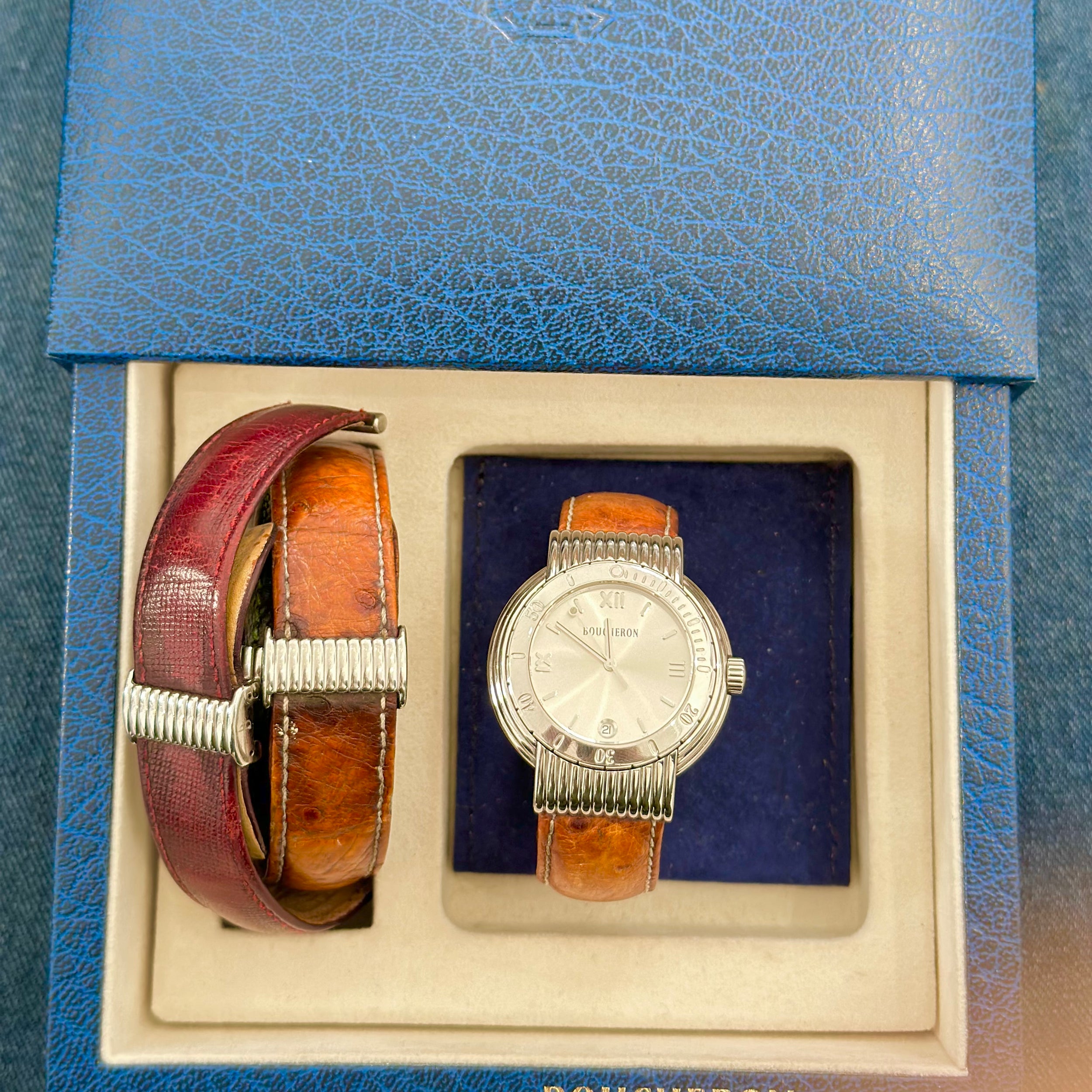 BOUCHERON “Solis” watch in steel and leather