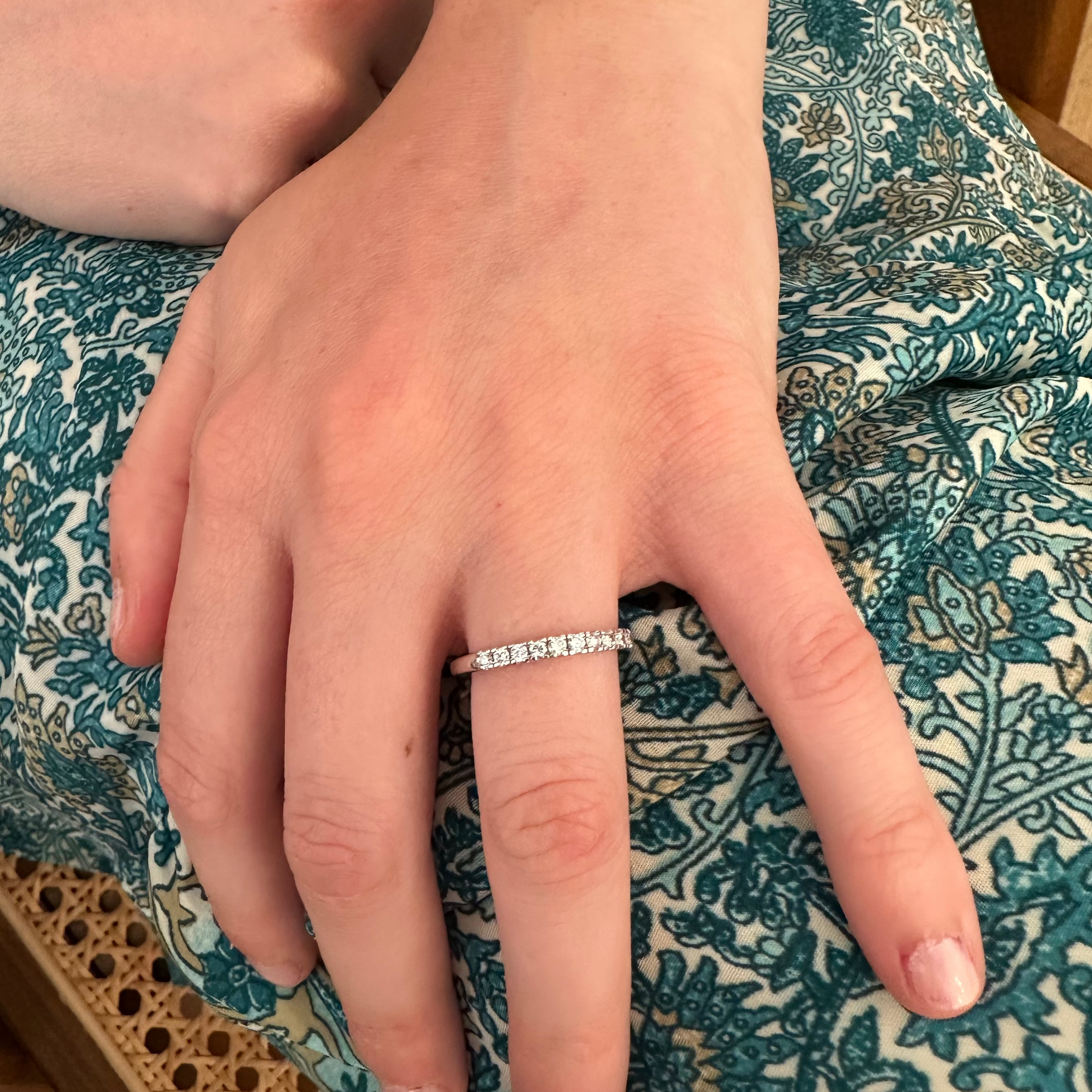 Bague Alliance en or blanc et diamants