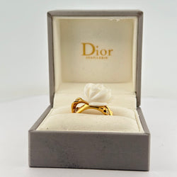 Bague DIOR "Rose Dior Pré Catelan" en or jaune, corail blanc et diamant