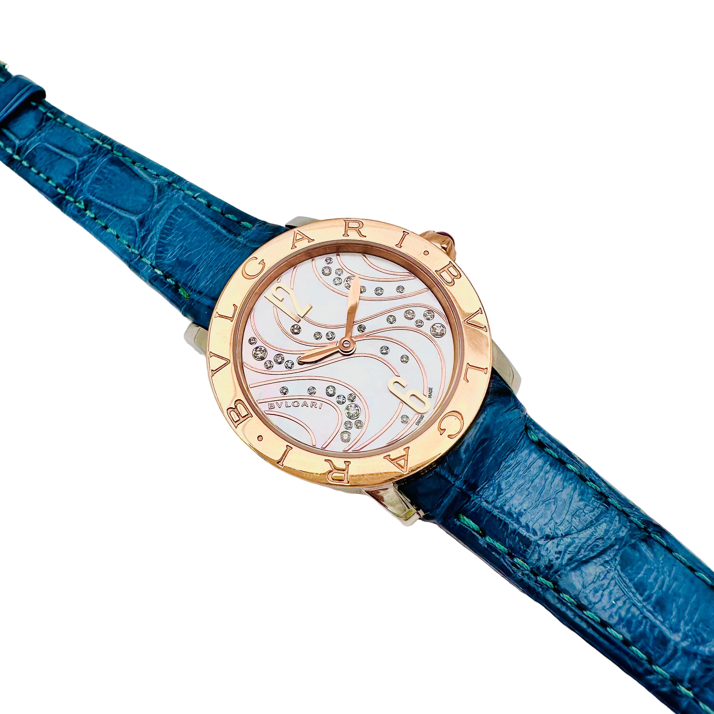 Montre BULGARI en or rose, acier, nacre et cuir