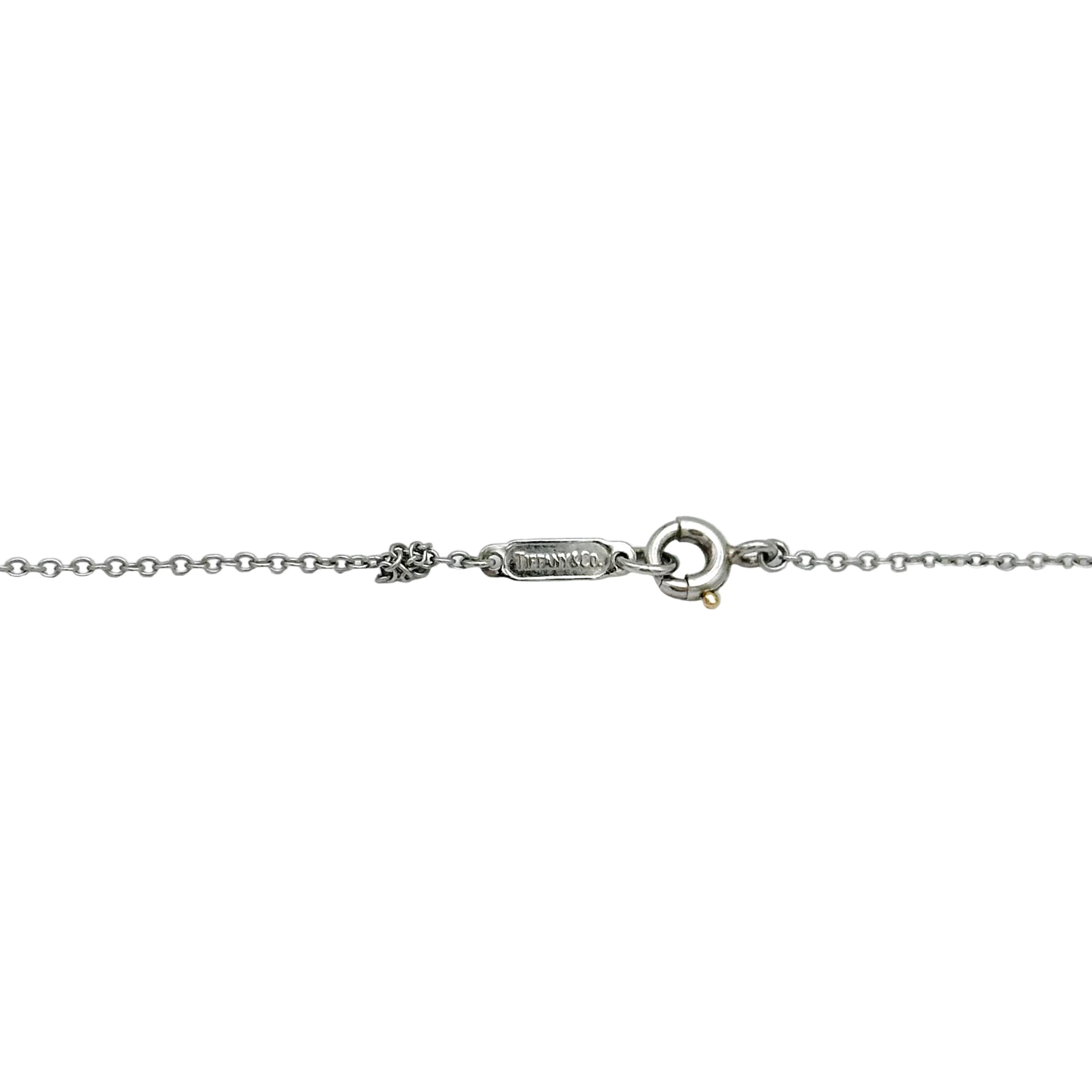 Collier Pendentif TIFFANY & CO. en or blanc, perle grise et diamants