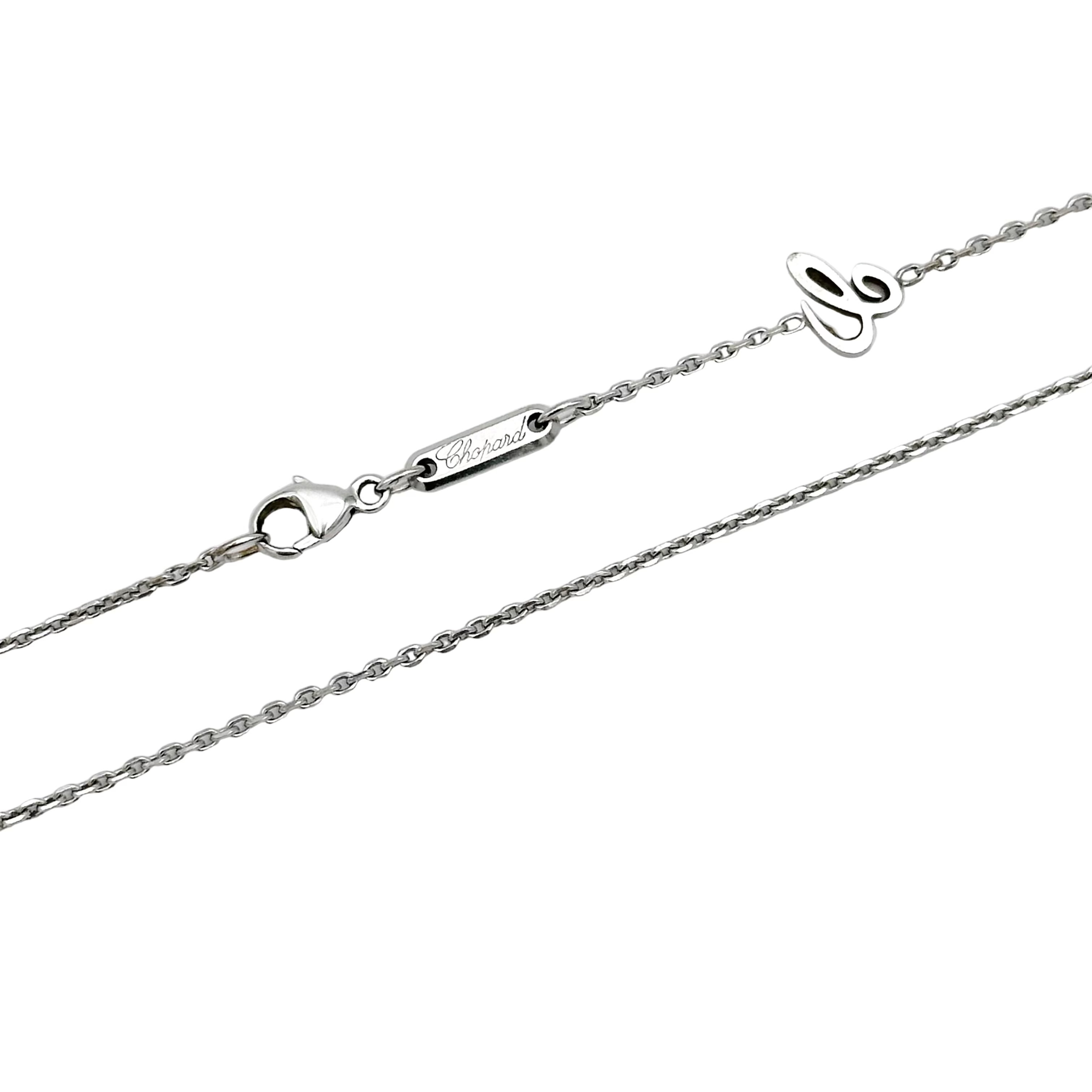 Collier Pendentif CHOPARD Happy Diamonds en or blanc et diamants