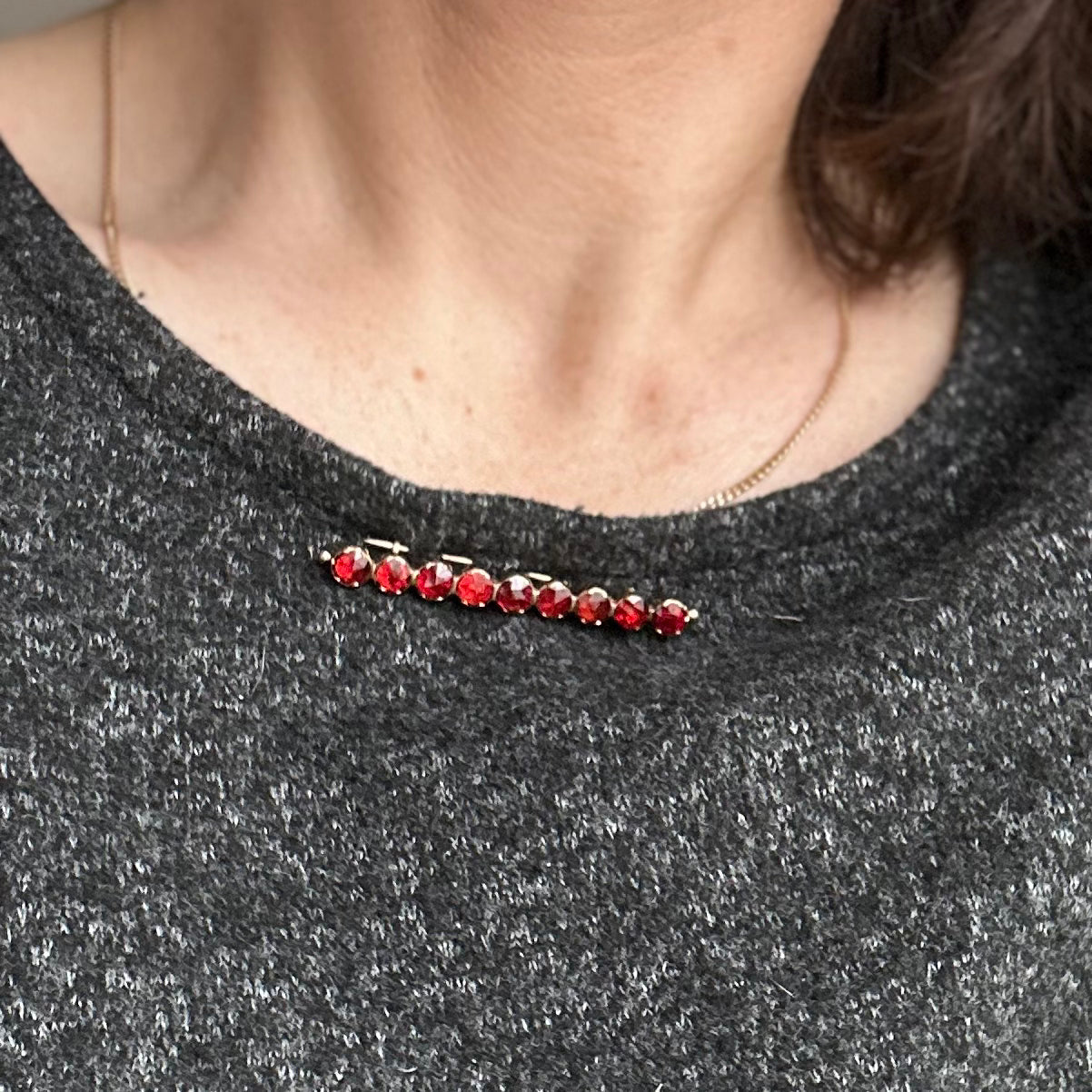 Brooch garnets