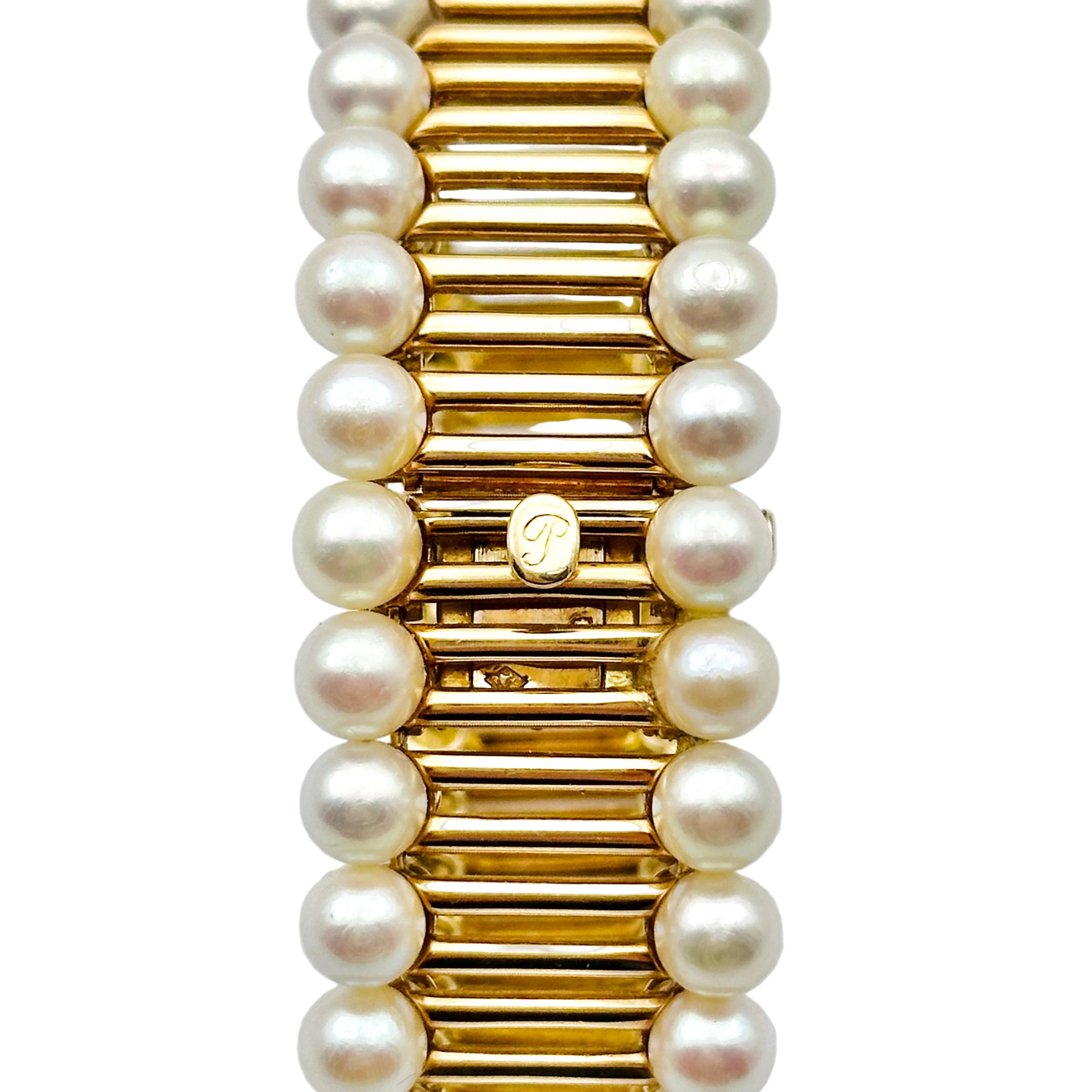 POIRAY "Aphrodite" cuff bracelet in yellow gold and pearls