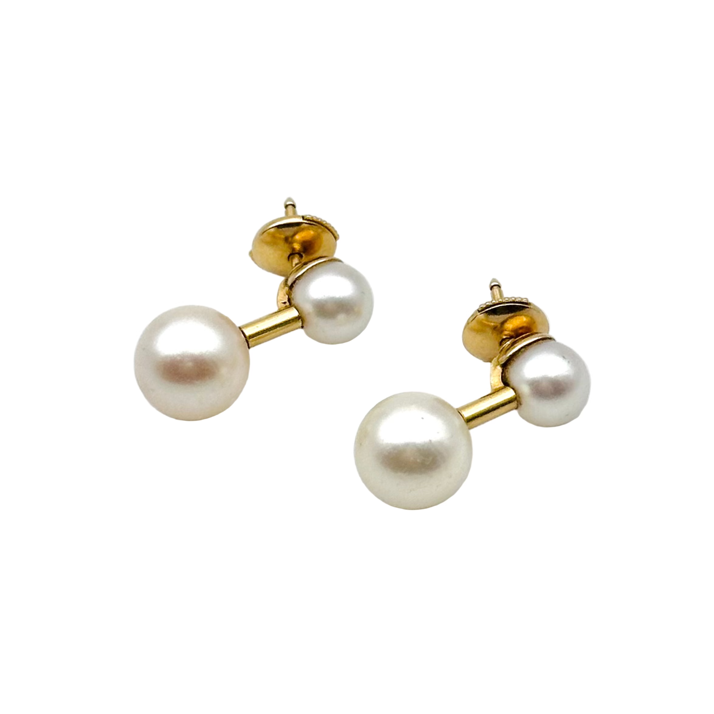 Boucles d'oreilles POIRAY en or jaune et perles