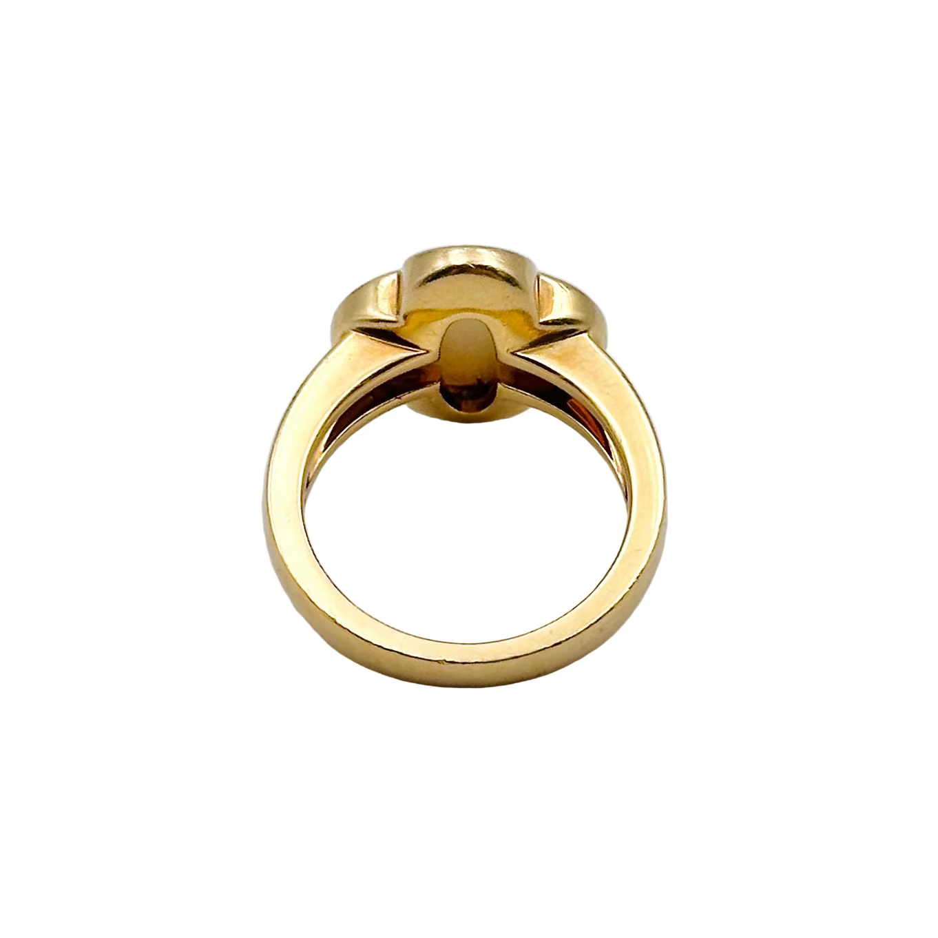 VAN CLEEF &amp; ARPELS "Pure Alhambra" ring in yellow gold and mother-of-pearl