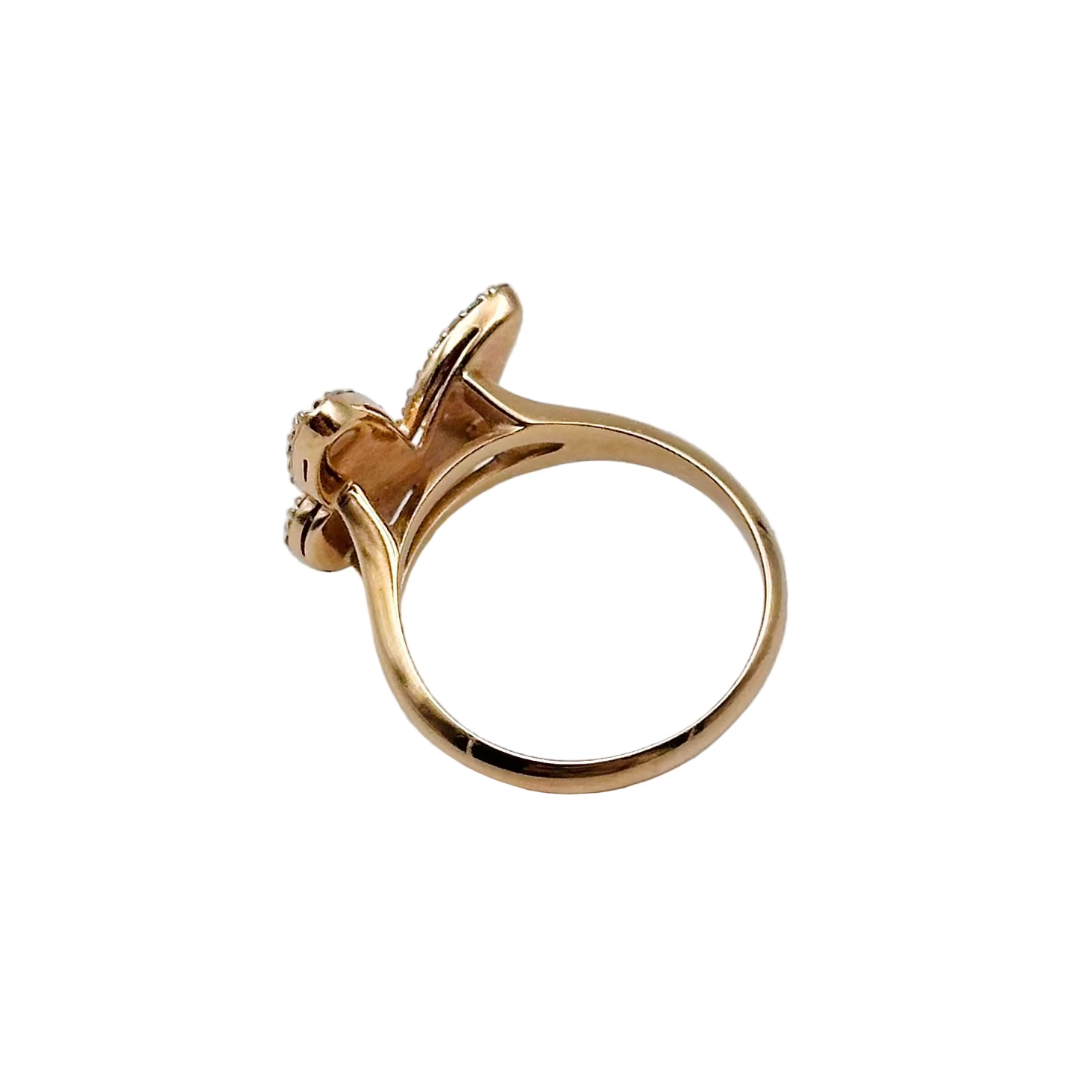 Ring Butterfly in yellow gold and diamonds.