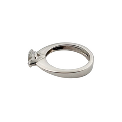 Bague Solitaire en or blanc et diamant