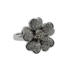 Bague en or blanc et diamants