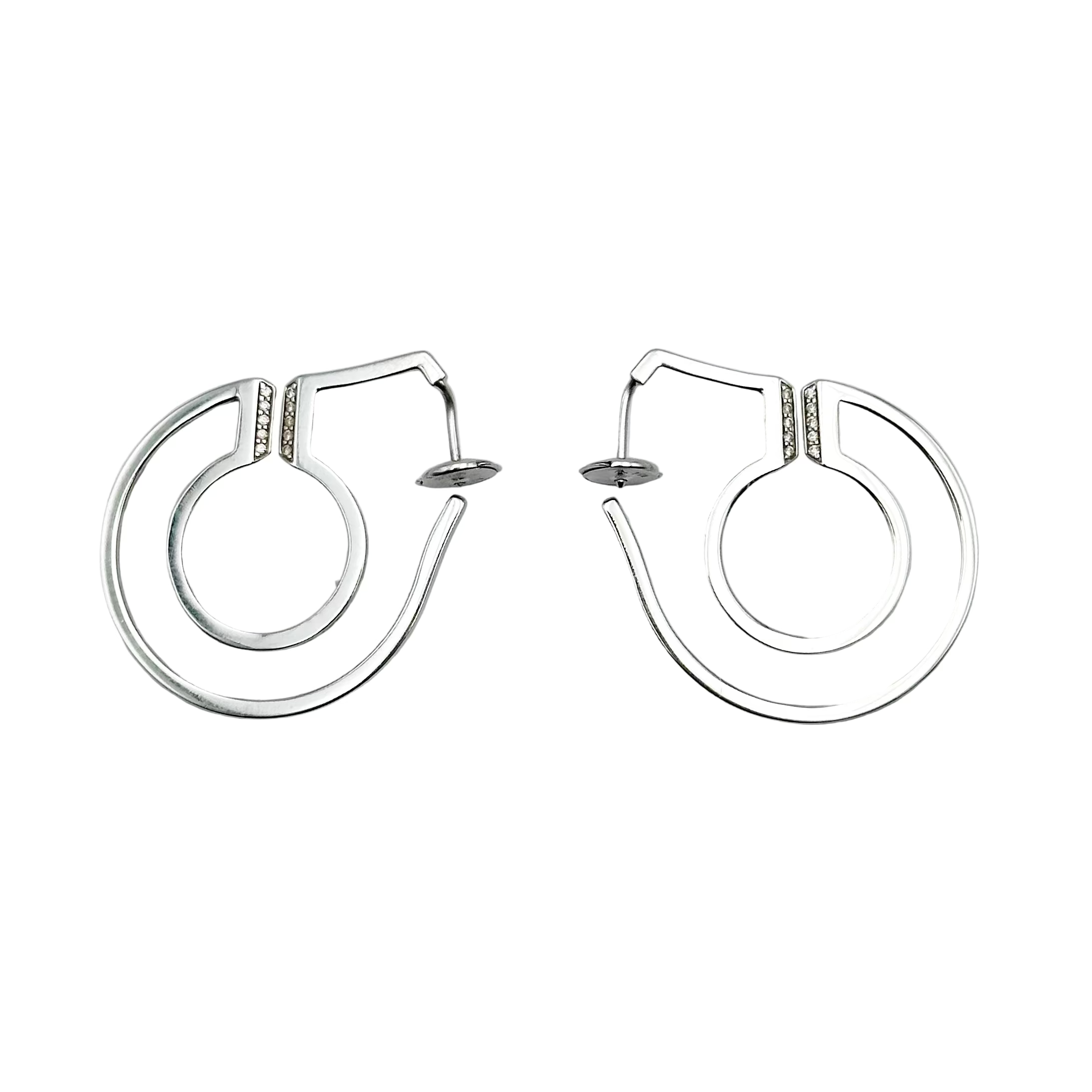 Boucles d'oreilles Créoles DINH VAN Menottes en or blanc et diamants