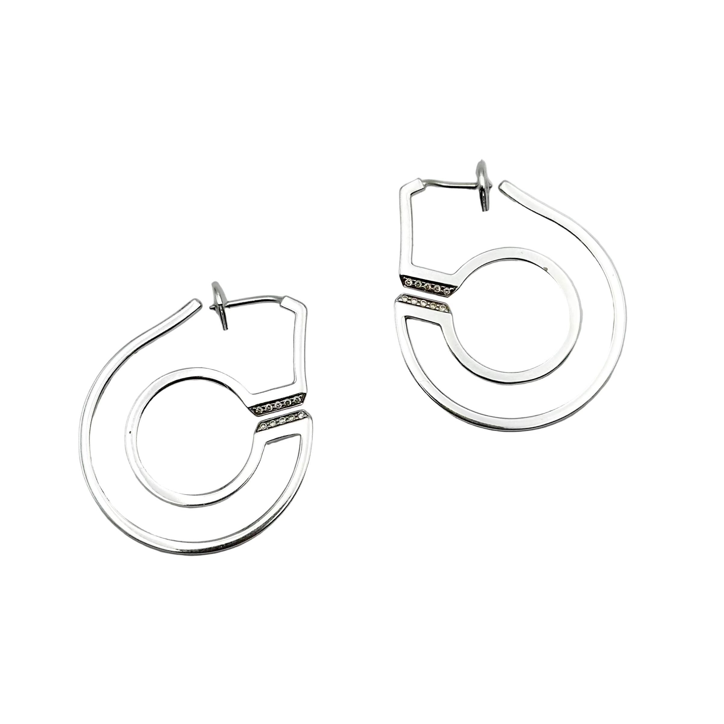 Boucles d'oreilles Créoles DINH VAN Menottes en or blanc et diamants