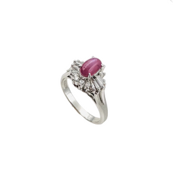 Bague Entourage en platine, rubis et diamants