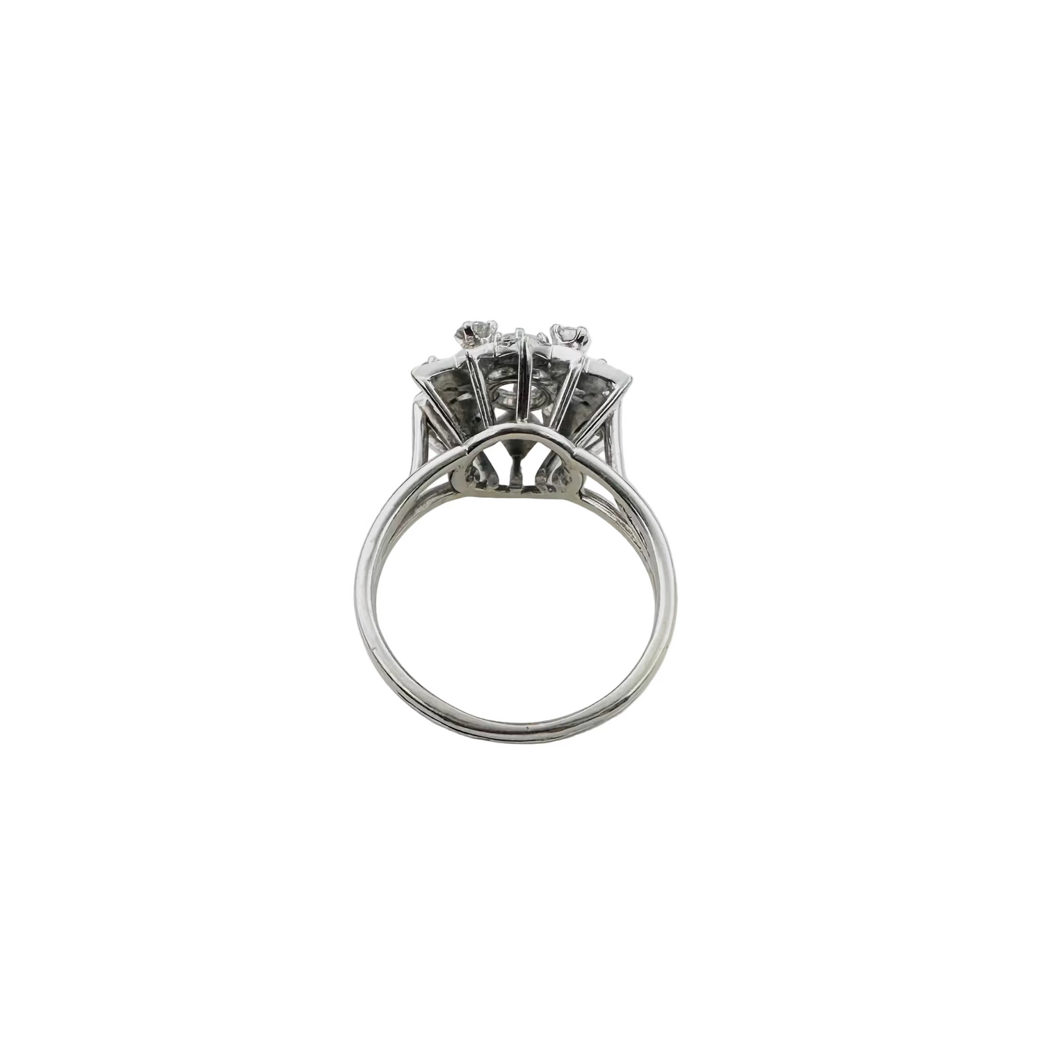 Bague Marguerite en or blanc et diamants