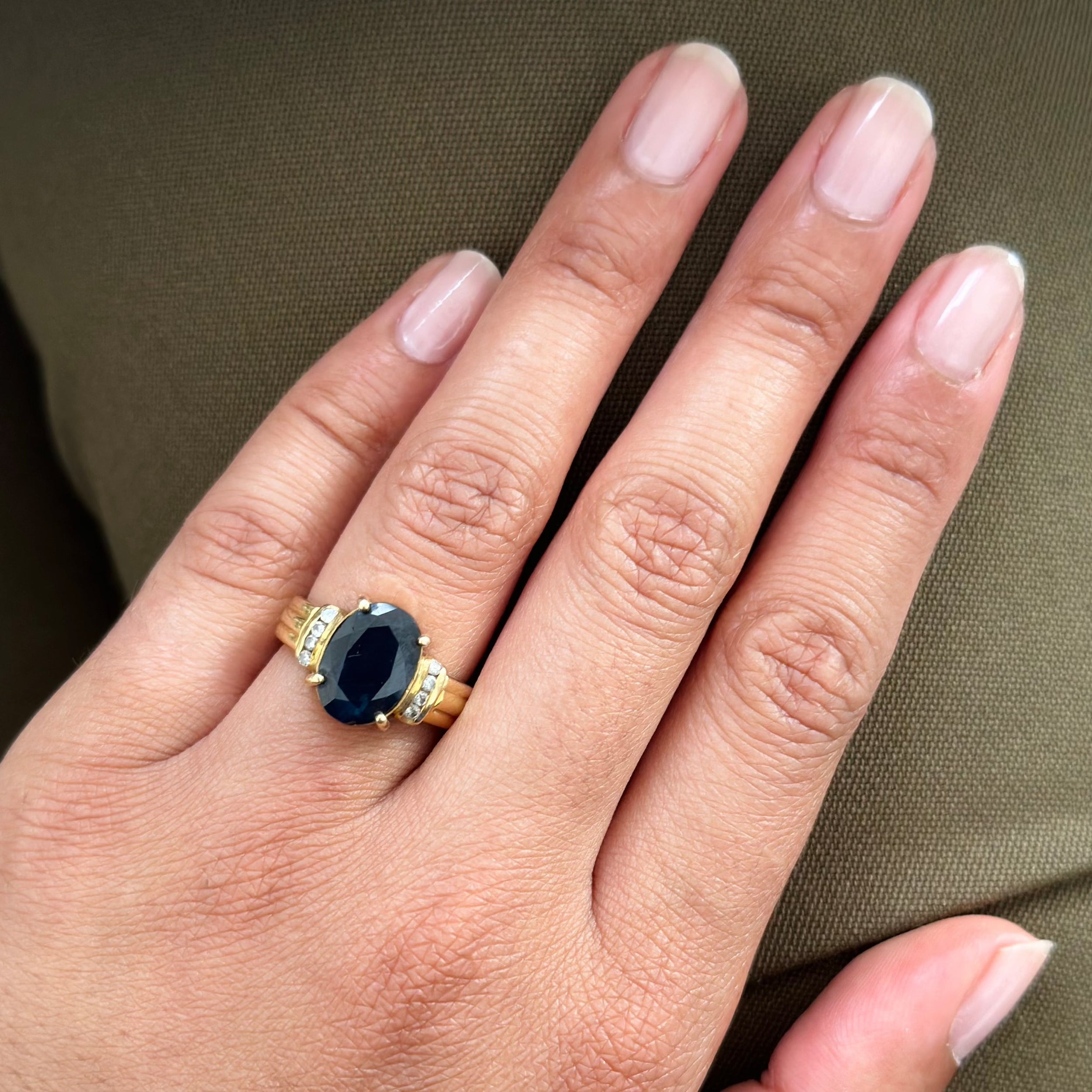 Bague en or jaune saphir et diamants