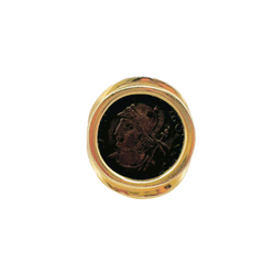 Bague Chevalière en or jaune et pièce antique en bronze