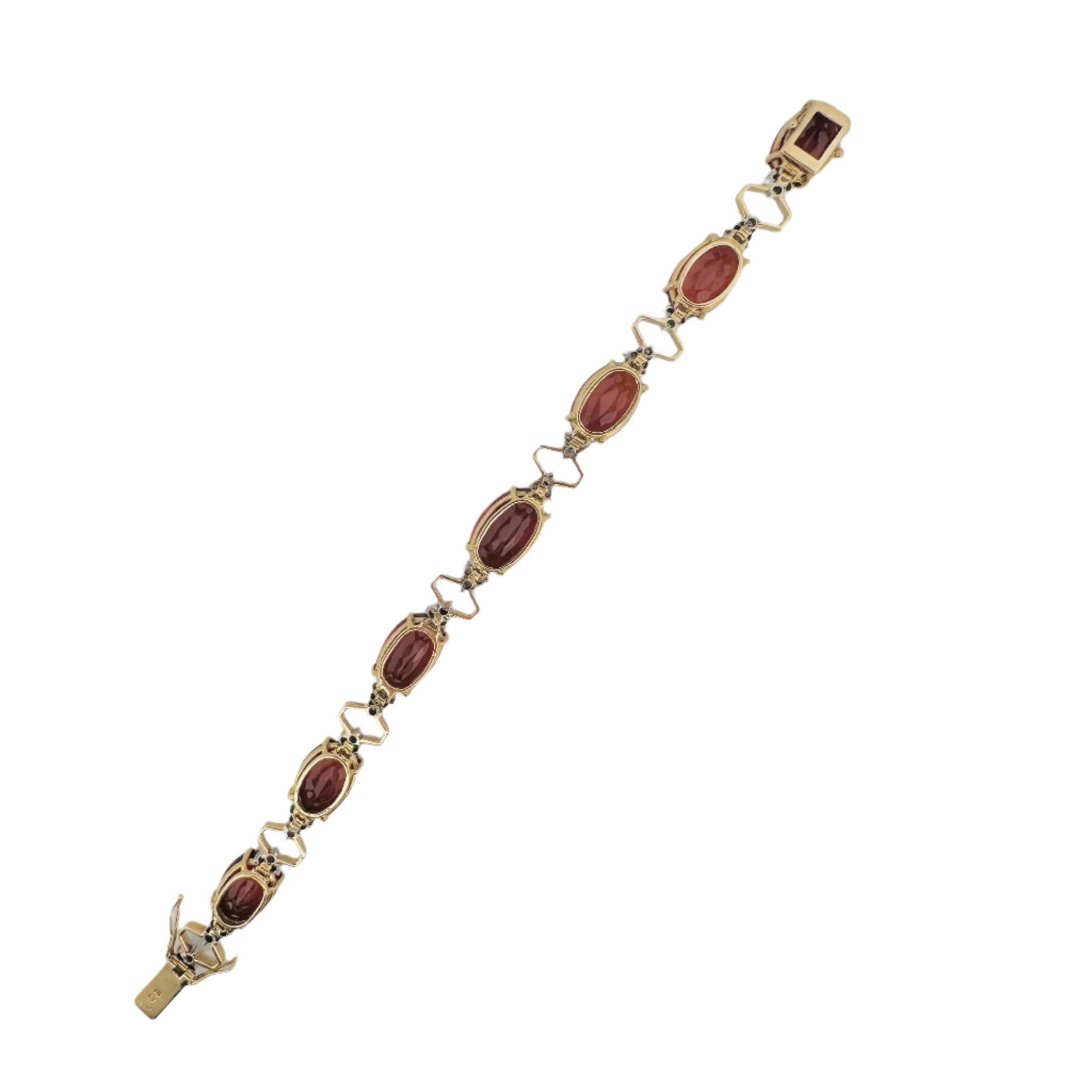 Link bracelet in yellow gold, platinum, garnets, and diamonds