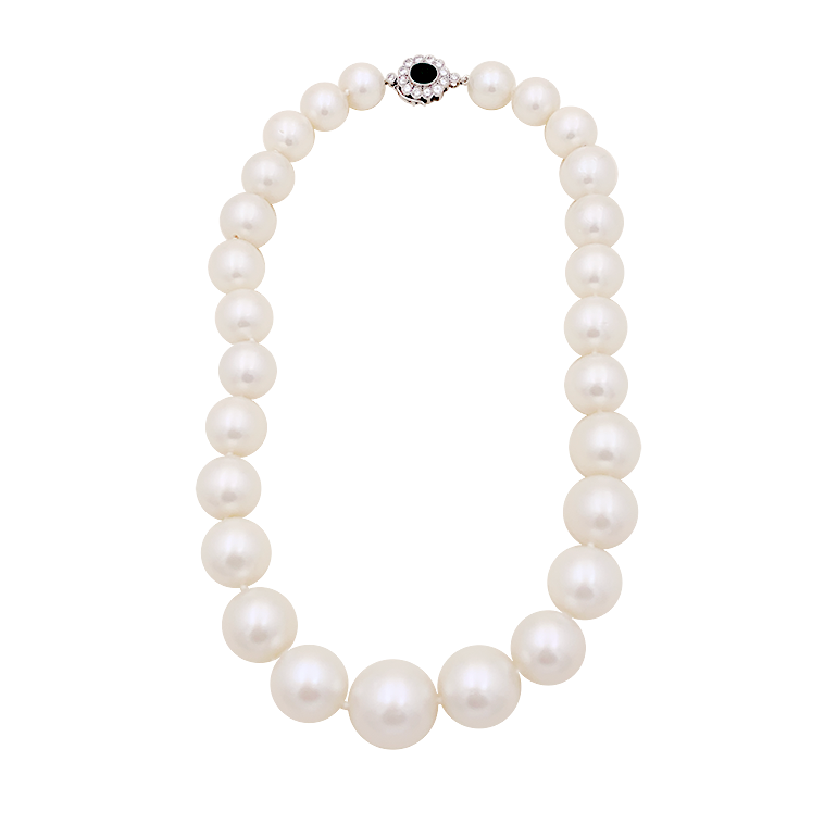 Collier de perles, or blanc et diamants.