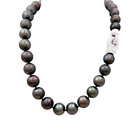 Collier perles de Tahiti, or blanc, diamants.