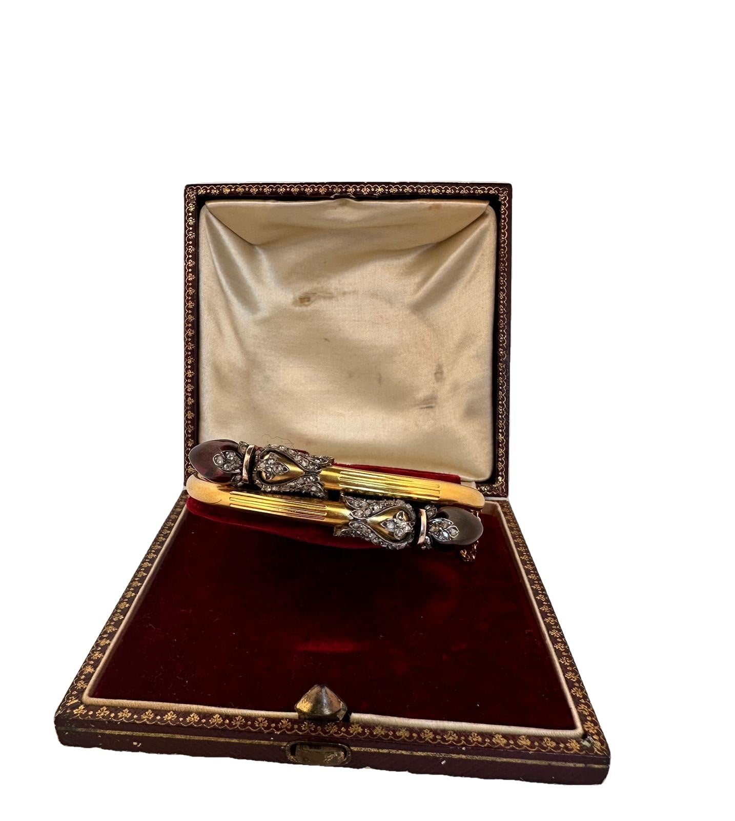 Bracelet Jonc double en or jaune, grenats et diamants