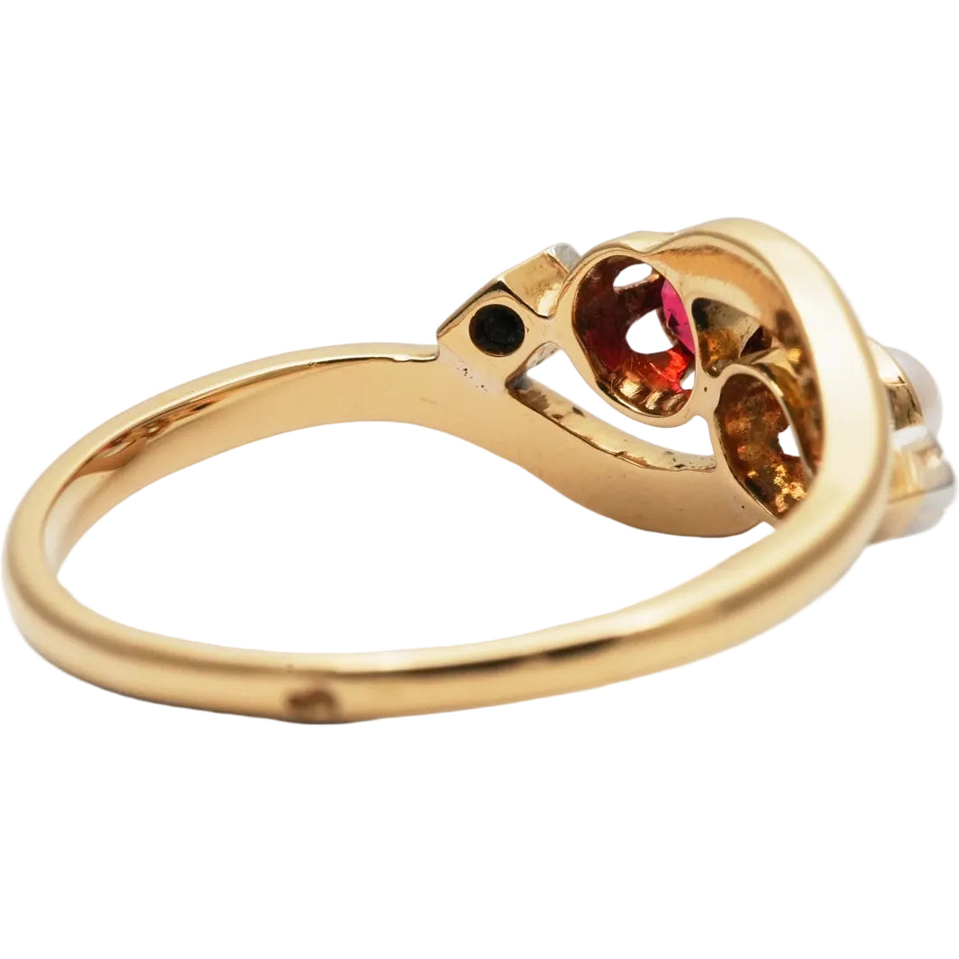 "Toi & Moi" Ring in yellow gold, with a pearl, Ruby, and Diamonds