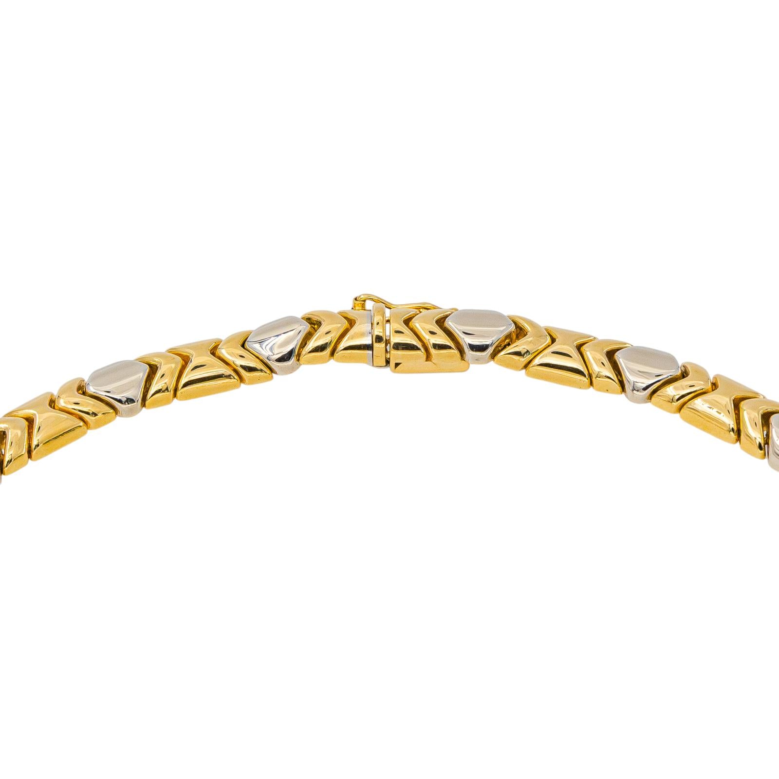 Yellow gold necklace