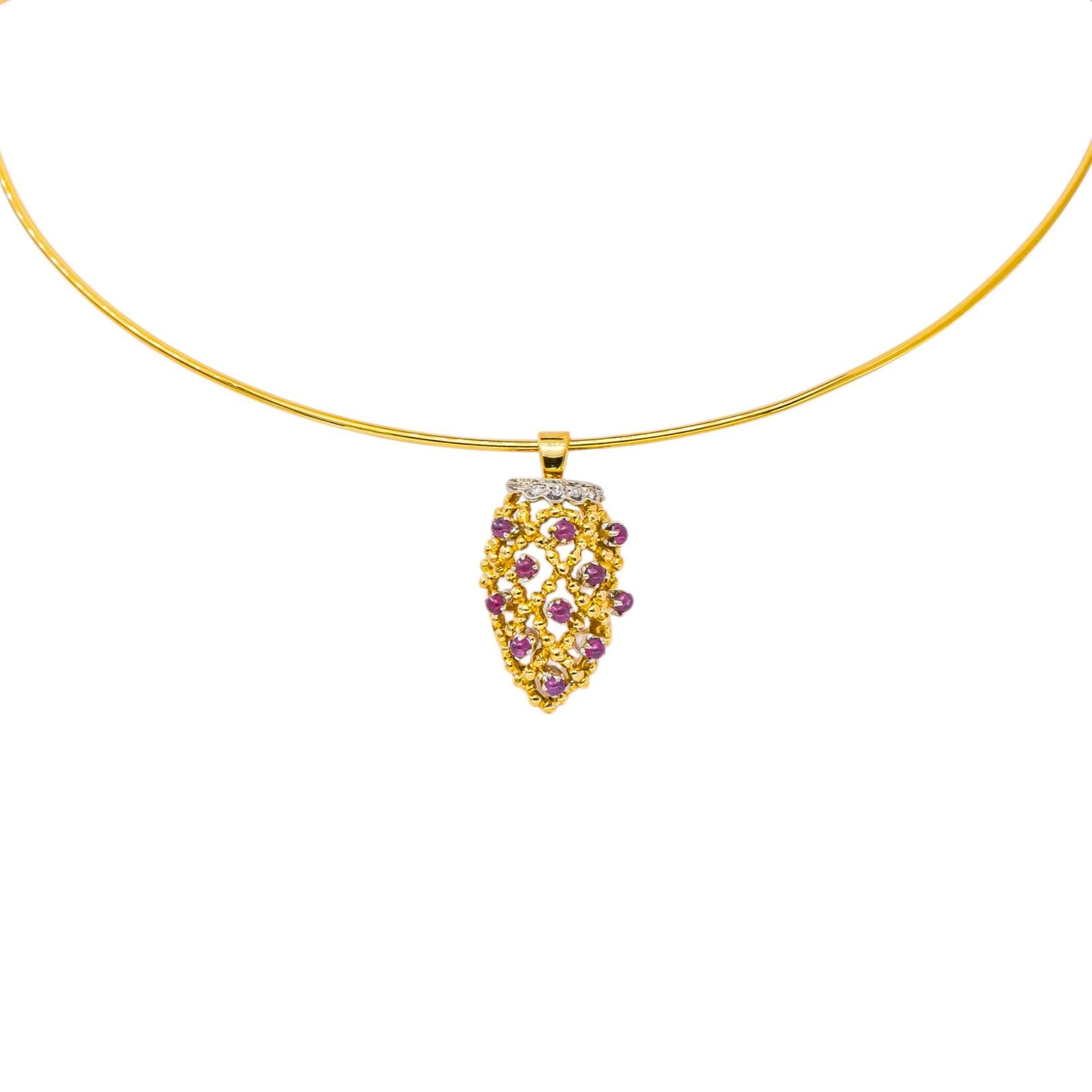 Semi-Rigid Yellow gold Ruby Necklace